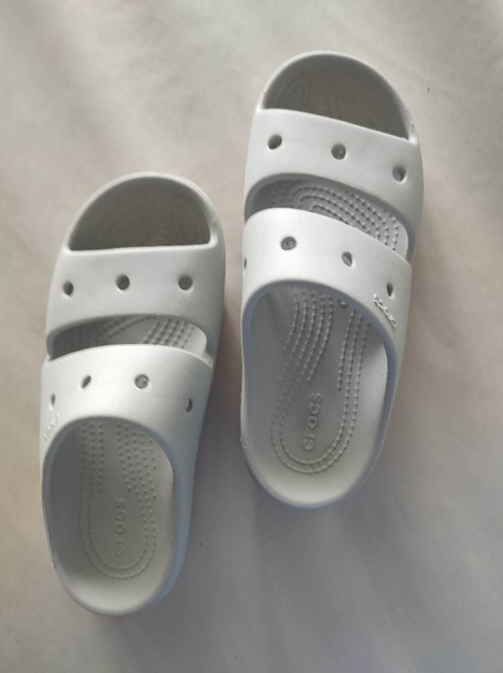 CROCS Women's/Kids' White Slide Sandals with Vent Holes J3, W5